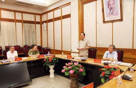 Đoàn công tác của Bộ Chính trị làm việc với Văn phòng Trung ương Đảng  - ảnh 1
